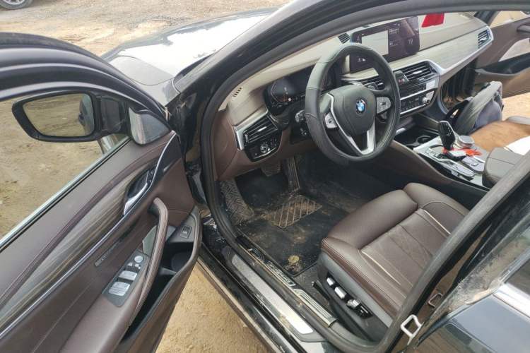 Used BMW 5 Series 2020 530Li Executive M Sport Package Driver Seat