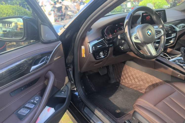 Used BMW 5 Series 2020 525Li M Sport Package Driver Seat
