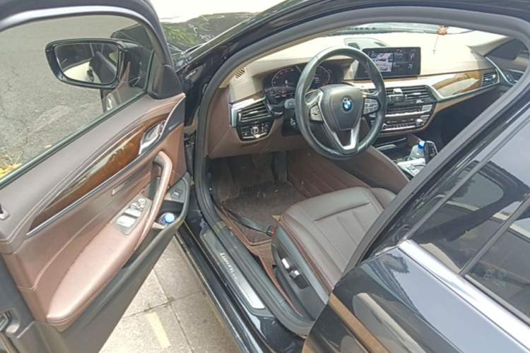 Used BMW 5 Series 2020 525Li Luxury Package Driver Seat