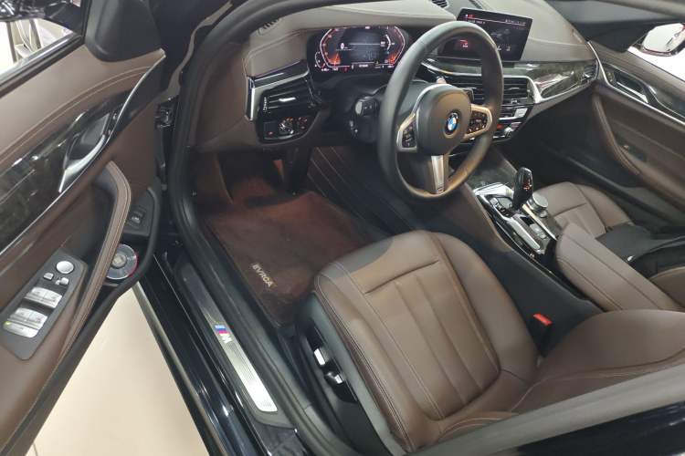 Used BMW 5 Series 2020 525Li M Sport Package Driver Seat