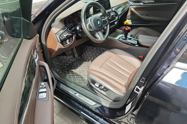Used BMW 5 Series 2020 525Li M Sport Package Driver Seat