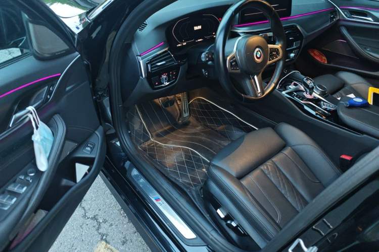 Used BMW 5 Series 2020 525i M Sport Package Driver Seat
