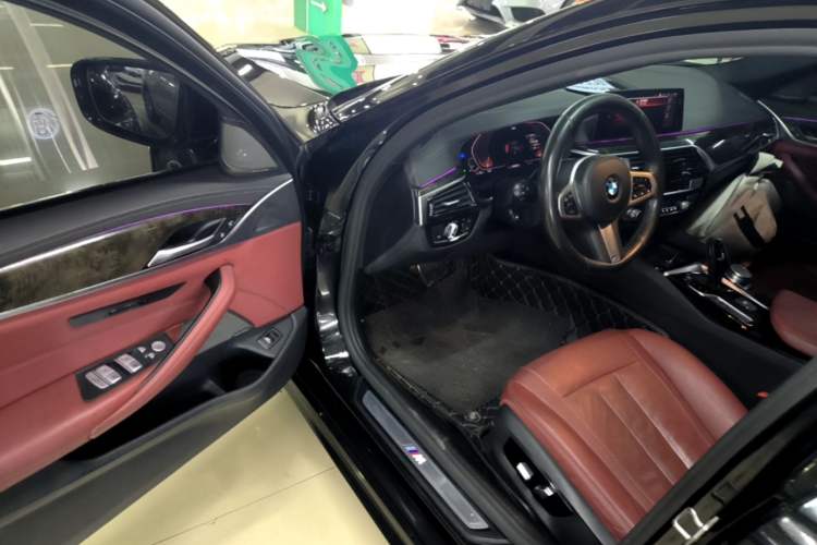 Used BMW 5 Series 2020 530Li Luxury Edition M Sport Package Driver Seat
