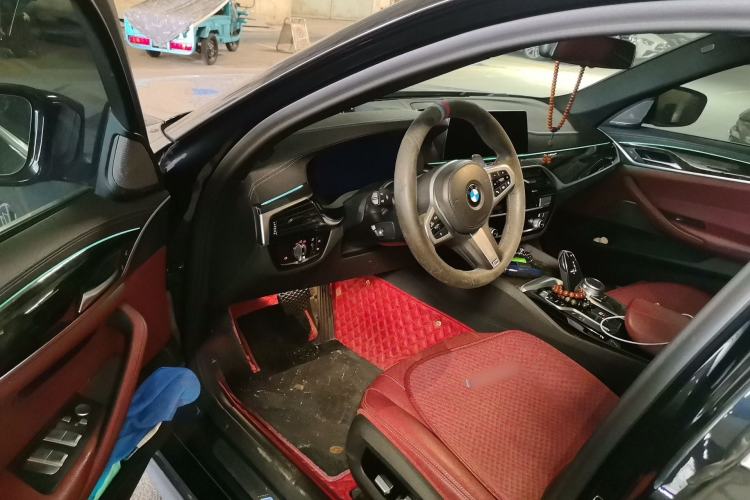 Used BMW 5 Series 2020 530Li Luxury Edition M Sport Package Driver Seat