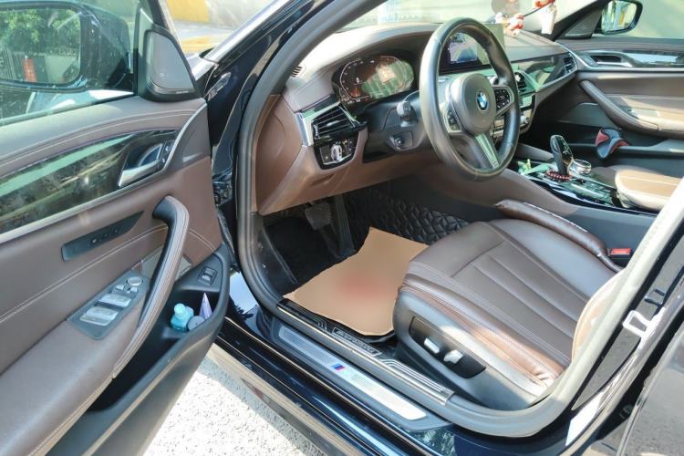 Used BMW 5 Series 2020 525Li M Sport Package Driver Seat