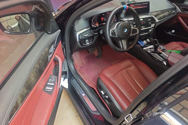 Used BMW 5 Series 2020 530Li Leading Model M Sport Package Driver Seat