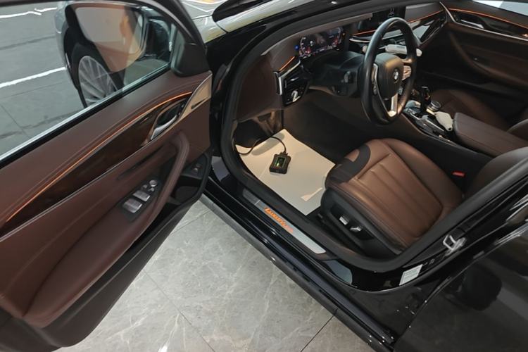 Used BMW 5 Series 2020 525Li Luxury Package Driver Seat
