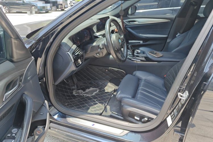 Used BMW 5 Series 2020 525i M Sport Package Driver Seat