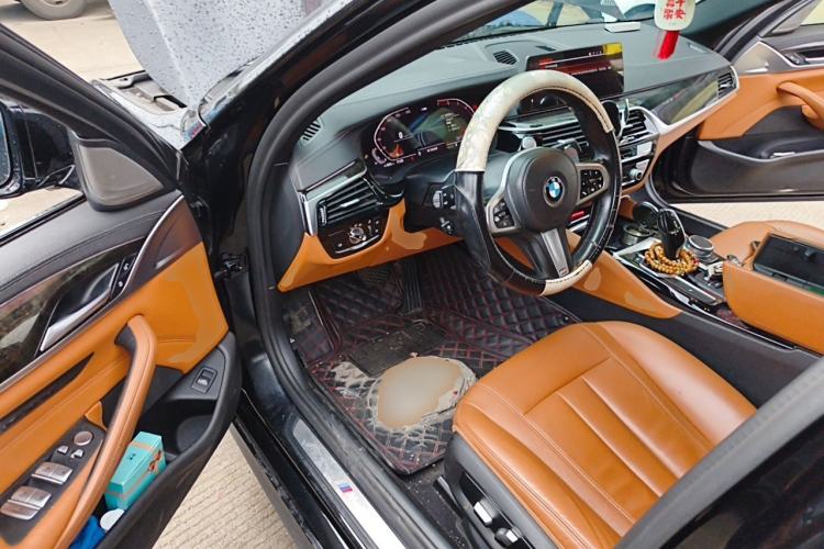 Used BMW 5 Series 2020 530Li Leading Model M Sport Package Driver Seat