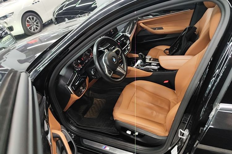 Used BMW 5 Series 2020 530Li Luxury Edition M Sport Package Driver Seat