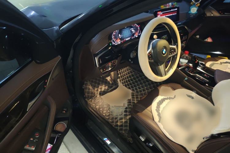 Used BMW 5 Series 2020 525Li M Sport Package Driver Seat