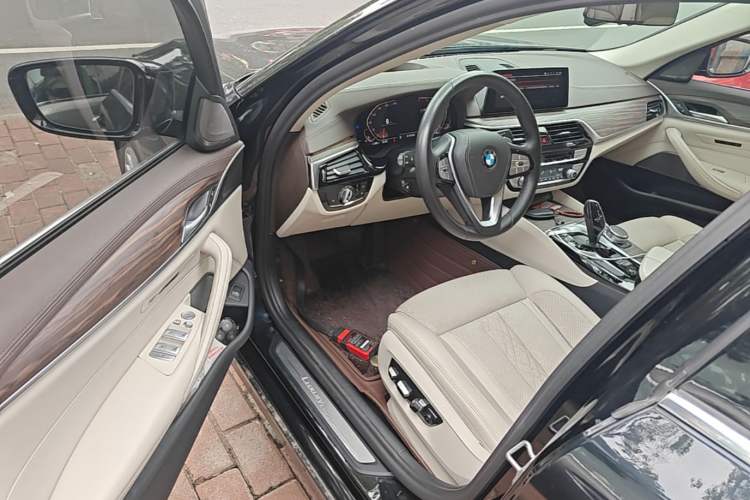 Used BMW 5 Series 2020 530Li Luxury Edition Premium Package Driver Seat