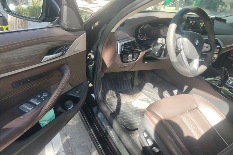 Used BMW 5 Series 2020 530Li Luxury Edition Premium Package Driver Seat