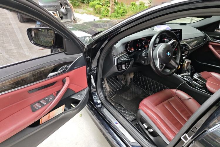 Used BMW 5 Series 2020 530Li Leading Model M Sport Package Driver Seat