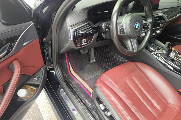 Used BMW 5 Series 2020 530Li Leading Model M Sport Package Driver Seat