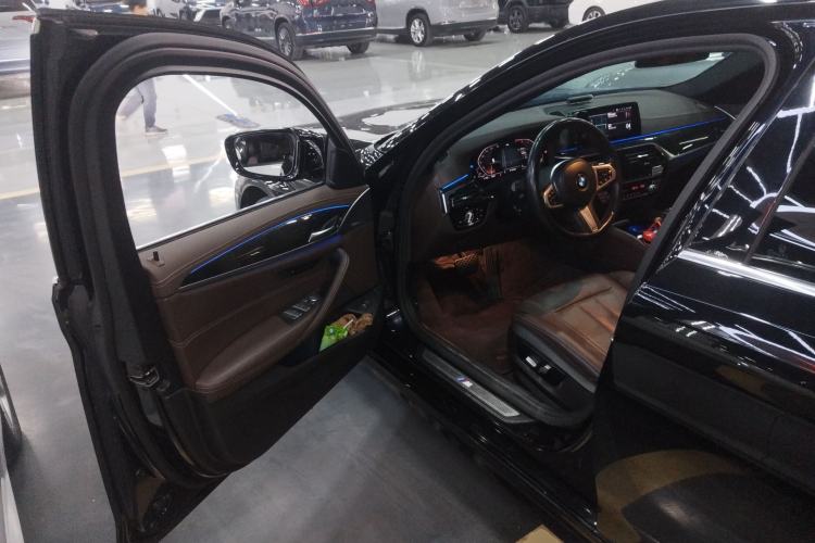 Used BMW 5 Series 2020 525Li M Sport Package Driver Seat