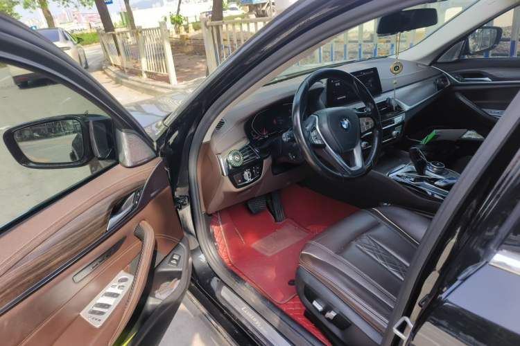 Used BMW 5 Series 2020 530Li Leading Edition Luxury Package Driver Seat