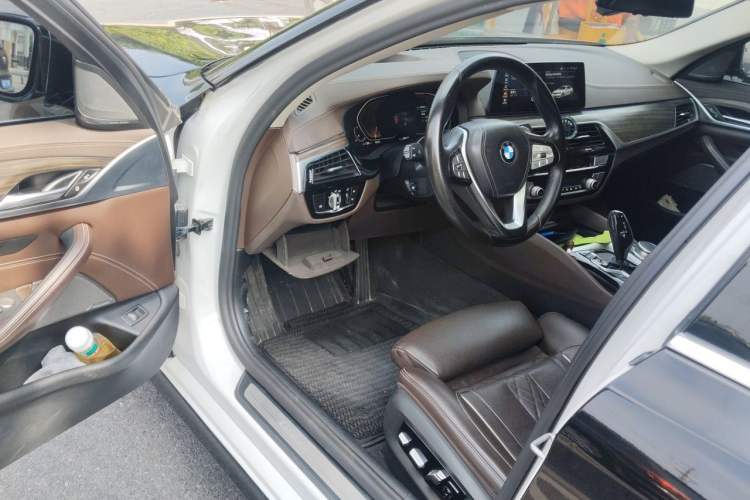 Used BMW 5 Series 2020 530Li Luxury Edition Premium Package Driver Seat