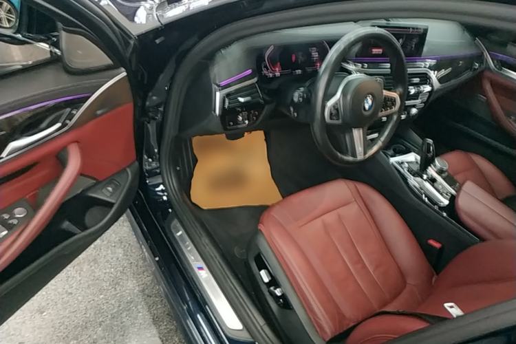 Used BMW 5 Series 2020 530Li Luxury Edition M Sport Package Driver Seat