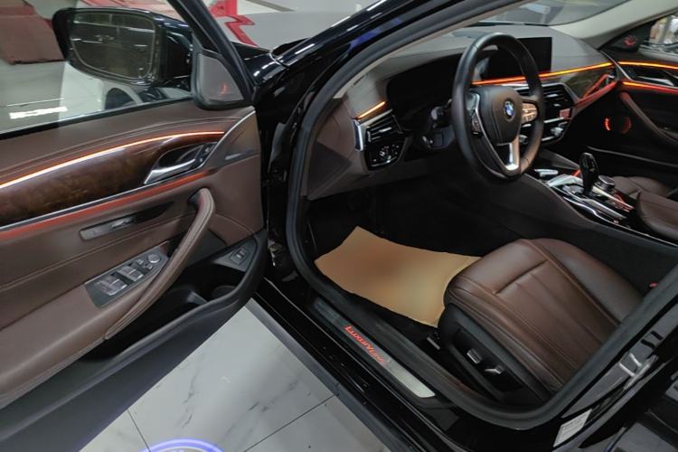 Used BMW 5 Series 2020 525Li Luxury Package Driver Seat