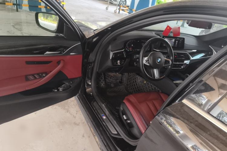 Used BMW 5 Series 2020 530Li Leading Model M Sport Package Driver Seat