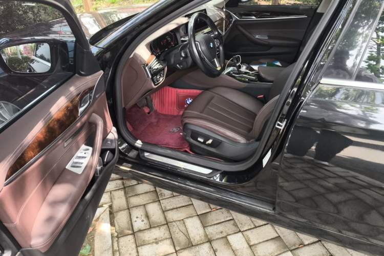 Used BMW 5 Series 2020 525Li Luxury Package Driver Seat