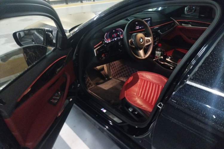 Used BMW 5 Series 2020 530Li Leading Model M Sport Package Driver Seat