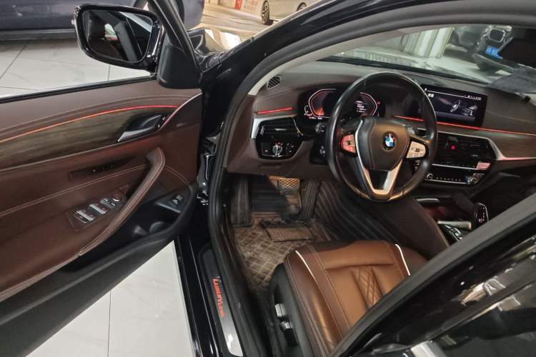 Used BMW 5 Series 2020 530Li Leading Edition Luxury Package Driver Seat