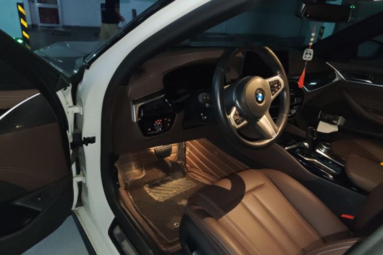 Used BMW 5 Series 2020 525Li M Sport Package Driver Seat