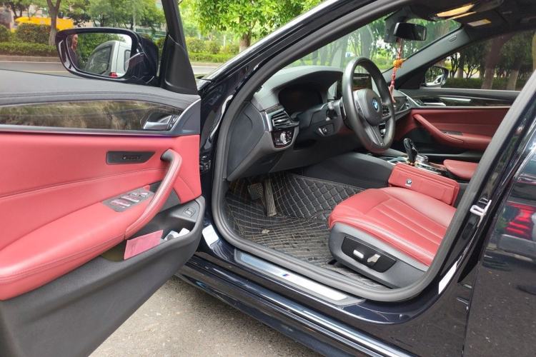 Used BMW 5 Series 2020 530Li Leading Model M Sport Package Driver Seat