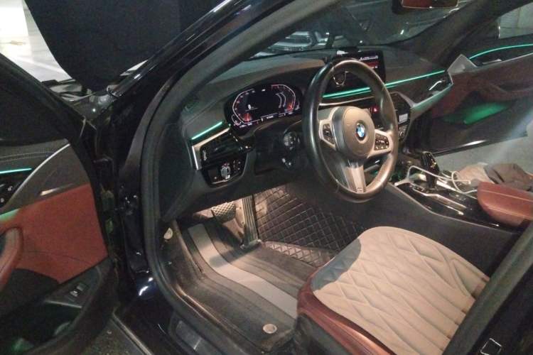 Used BMW 5 Series 2020 530Li xDrive M Sport Package Driver Seat