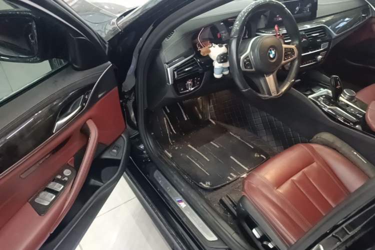 Used BMW 5 Series 2020 530Li Leading Model M Sport Package Driver Seat