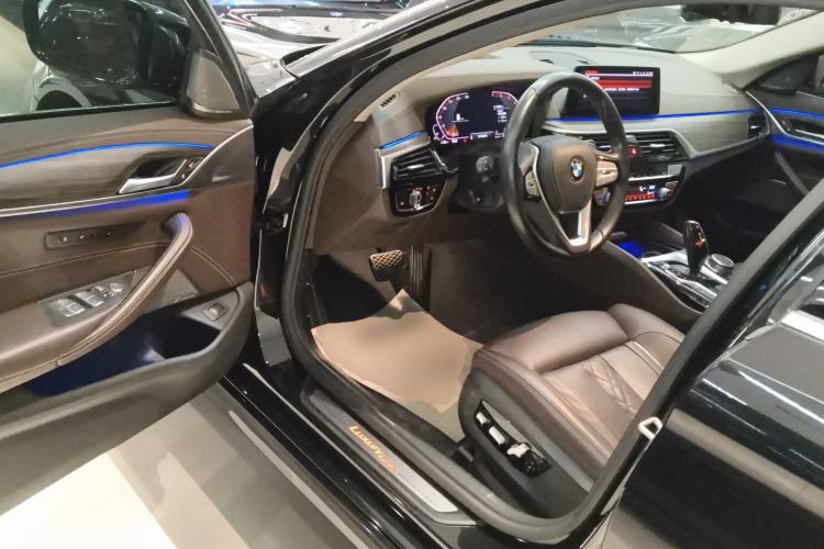 Used BMW 5 Series 2020 530Li Luxury Edition Premium Package Driver Seat