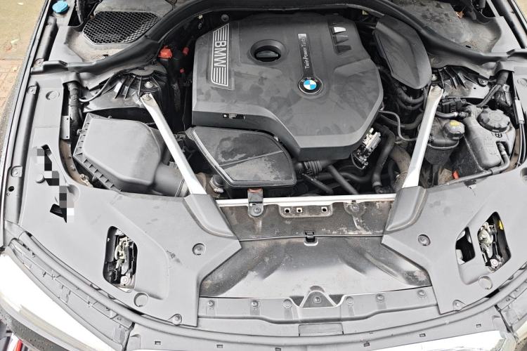 Used BMW 5 Series 2020 525Li Luxury Package Engine Bay