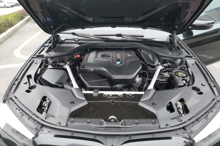 Used BMW 5 Series 2020 525Li M Sport Package Engine Bay
