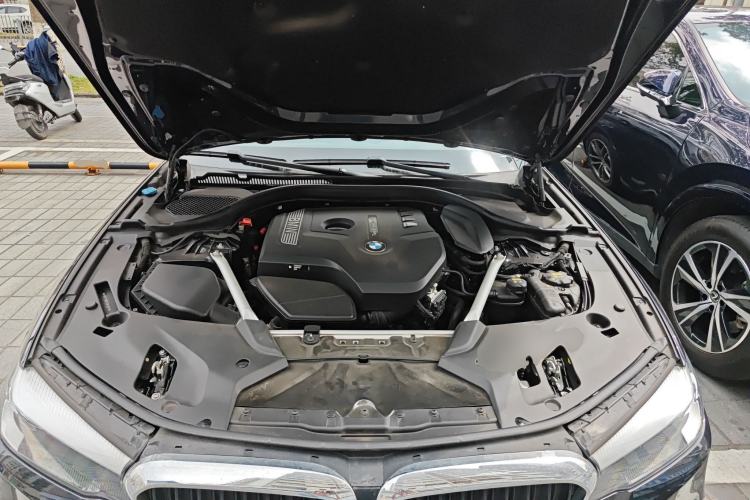 Used BMW 5 Series 2020 525Li M Sport Package Engine Bay