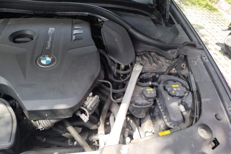Used BMW 5 Series 2020 525Li M Sport Package Engine Bay Left