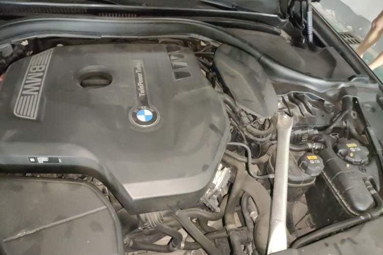 Used BMW 5 Series 2020 530Li Leading Model M Sport Package Engine Bay Left