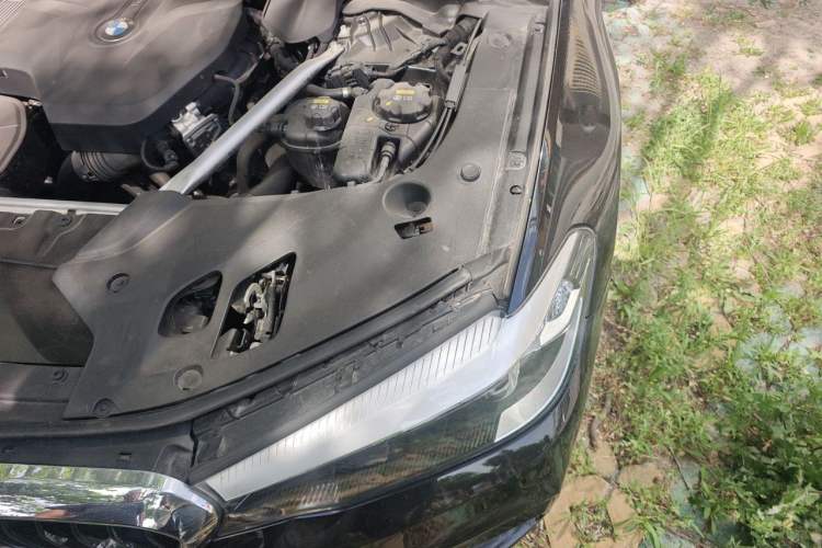 Used BMW 5 Series 2020 525Li M Sport Package Engine Bay Left