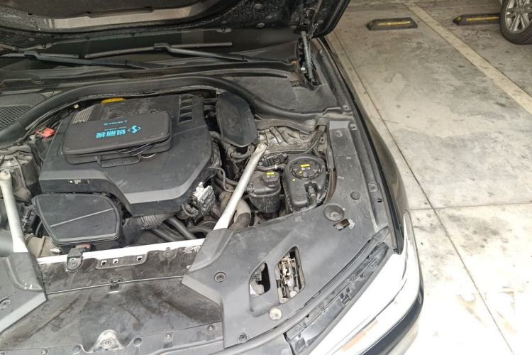 Used BMW 5 Series 2020 530Li Luxury Edition Premium Package Engine Bay Left