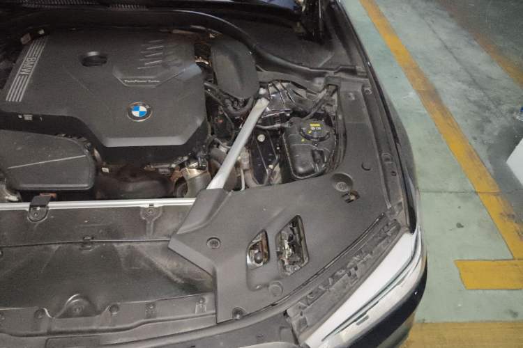 Used BMW 5 Series 2020 525i M Sport Package Engine Bay Left