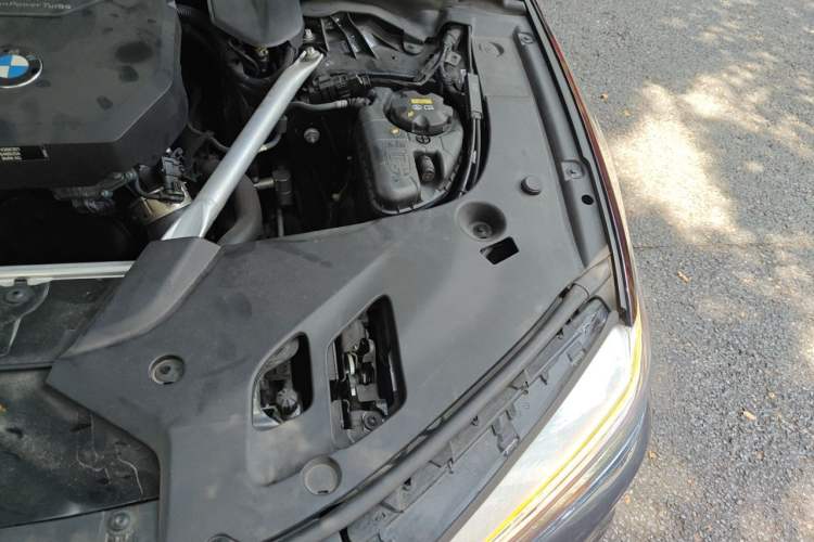 Used BMW 5 Series 2020 525i M Sport Package Engine Bay Left
