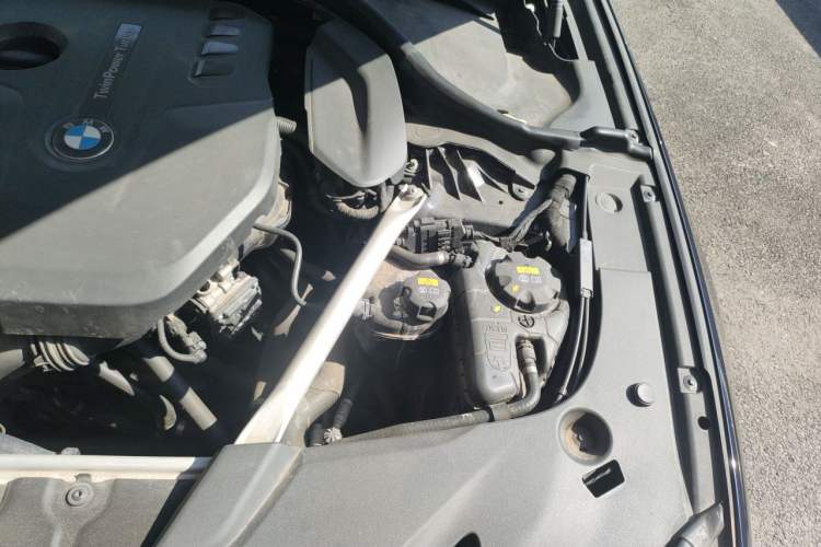 Used BMW 5 Series 2020 530Li Leading Model M Sport Package Engine Bay Left