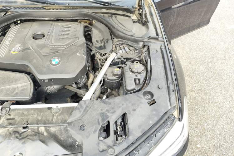 Used BMW 5 Series 2020 530i M Sport Package Engine Bay Left