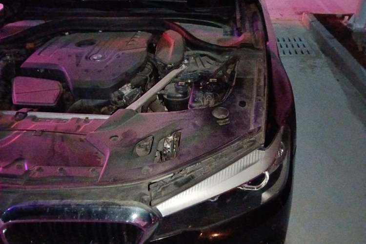 Used BMW 5 Series 2020 525Li M Sport Package Engine Bay Left
