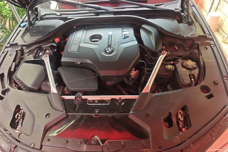 Used BMW 5 Series 2020 530Li Leading Model M Sport Package Engine Bay