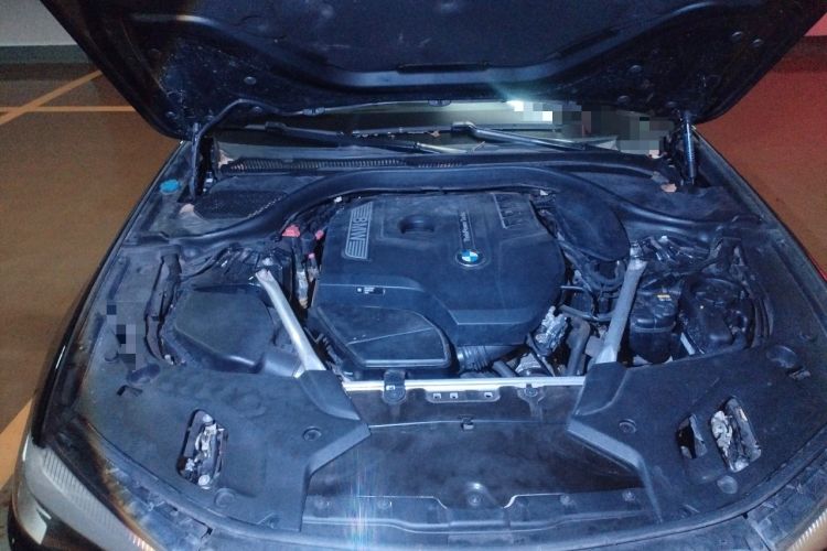 Used BMW 5 Series 2020 525Li M Sport Package Engine Bay Right