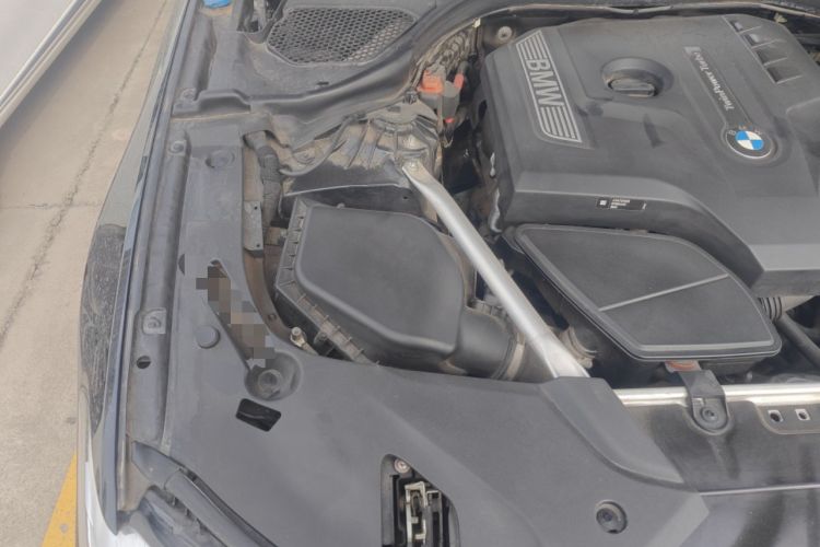Used BMW 5 Series 2020 525Li M Sport Package Engine Bay Right