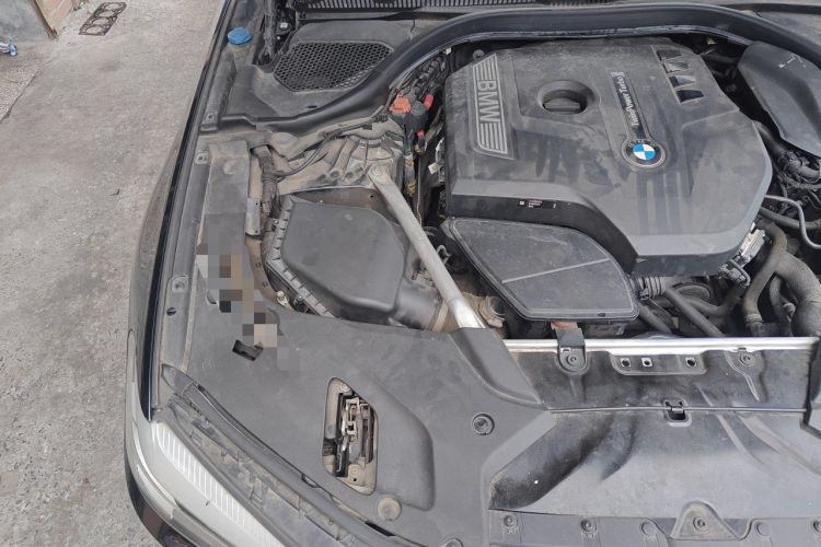 Used BMW 5 Series 2020 525Li M Sport Package Engine Bay Right
