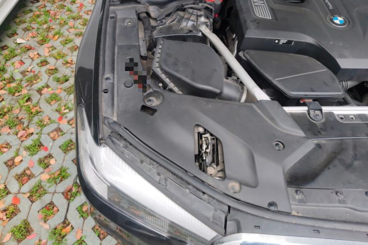 Used BMW 5 Series 2020 525Li M Sport Package Engine Bay Right